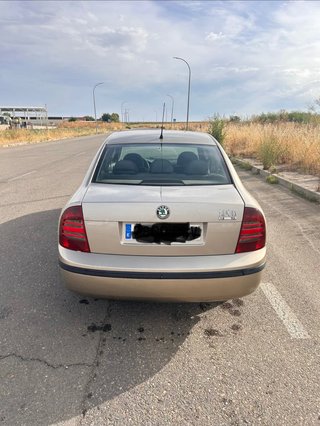 Skoda Superb 2006