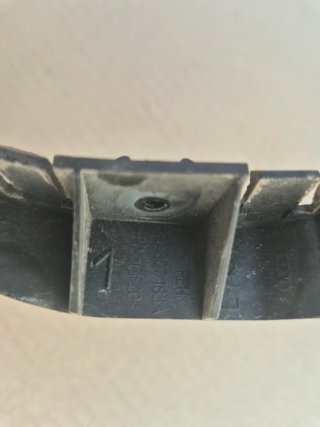Soporte Guía Paragolpe Delantero Izquierdo Audi A3