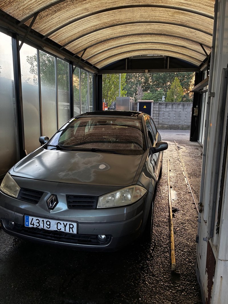 renault megane confort 1.6 2004 - foto 1