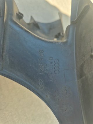 Moldura Portão Traseiro Esquerdo Audi a3 8P3827280