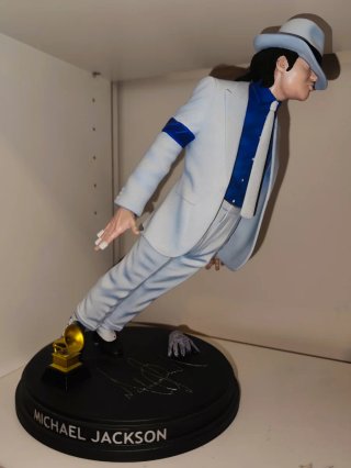 Estatua Michael Jackson Smooth Criminal