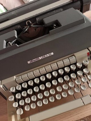 Olivetti Linea 98 Máquina de Escribir Vintage