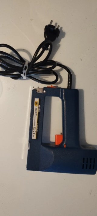Grapadora Eléctrica RHINO