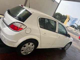 Opel Astra 2006