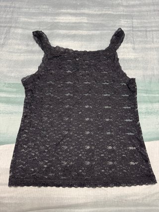 Camiseta tirantes encaje negra transparente