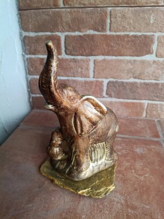Figura de elefante decorativa