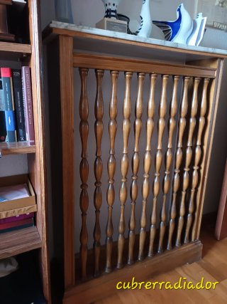 Cubre radiador de madera