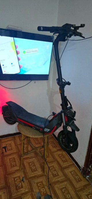 Patinete Eléctrico con Luces LED
