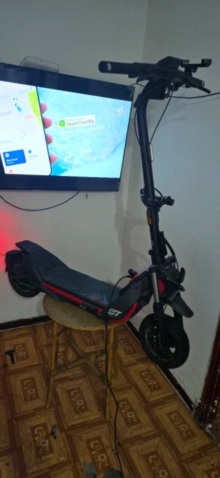 Patinete Eléctrico con Luces LED
