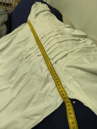 Camisón antiguo mujer blanco