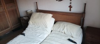 Cama de matrimonio con somier reclinable
