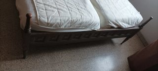 Cama de matrimonio con somier reclinable