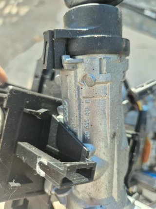 Columna Dirección con Clausor y Llave Audi A3 8P