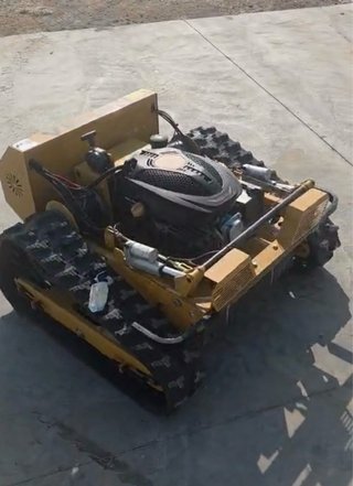 Robot cortacésped gasolina teledirigido
