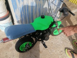 Mini moto de gasolina para niños