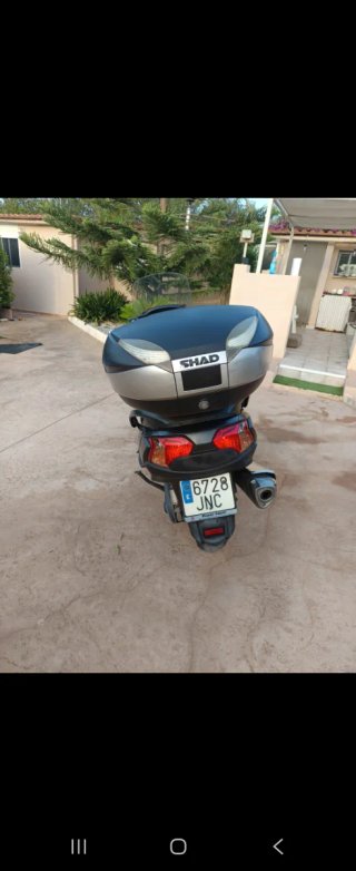 Suzuki burgman 650