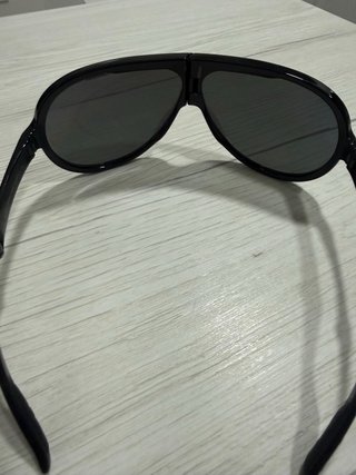 Gafas Carrera con funda negra y roja