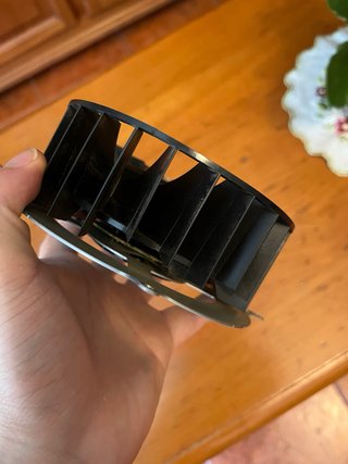 Ventilador PS5 con 5 aspas rotas