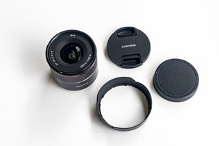 Samyang AF 18mm 2.8 FE Sony E+ filtro 10 pasos