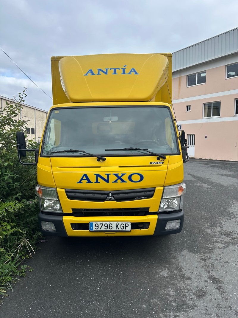 Mitsubishi Canter 2018 - foto 1
