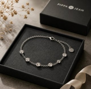 Bonita pulsera Pippa & Jean con cristales.
