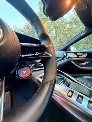 Mercedes-Benz AMG GT53 4Matic+ 4p UNICO