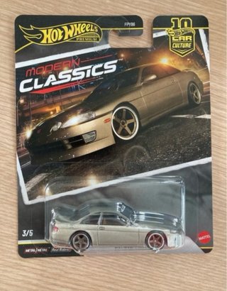 Hot Wheels Premium Modern Classics Toyota Soarer
