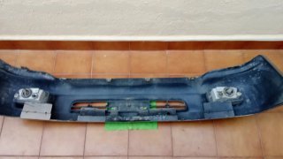 Toyota HDJ 100. Parachoques delantero y vigueta