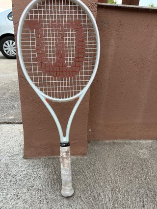 Raqueta Wilson Shift 99 300g Puño 2