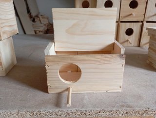 Casitas para pájaros de madera