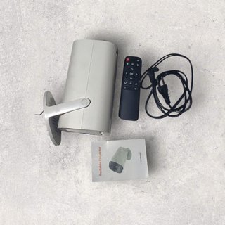 Proyector Portátil Blanco y Negro