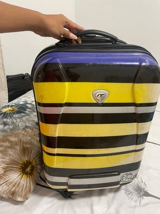 Maleta IT Luggage Rayas Amarillas y Negras