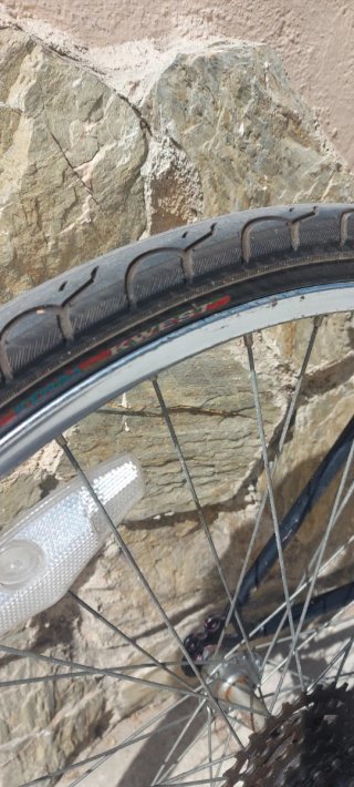 Bicicleta Montaña 18V Negra