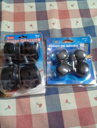 Ruedas giratorias para carros y muebles