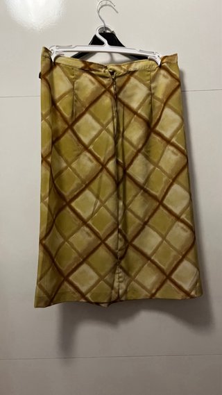Conjunto Camisa y Falda Marrón y Amarillo