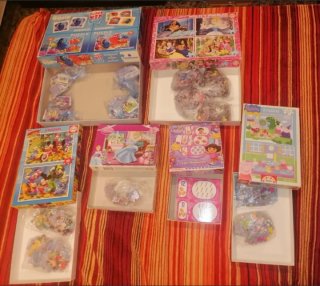 Lote 13 puzzles infantiles Disney, Dora, Peppa