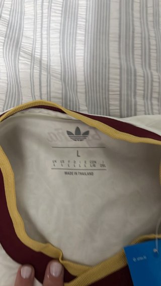Camiseta Adidas España Oro y Blanca