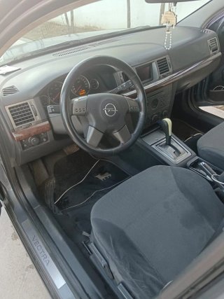 Opel Vectra 2004