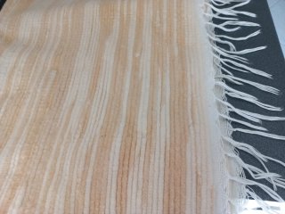 Tappeto beige e bianco