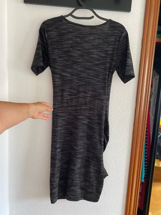 Vestido cruzado gris y negro