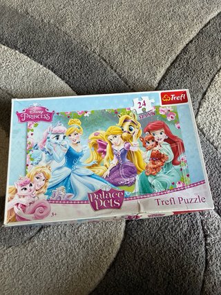 Puzzle Frozen Anna e Olaf. Principessa