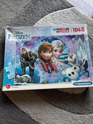 Puzzle Frozen Anna e Olaf. Principessa