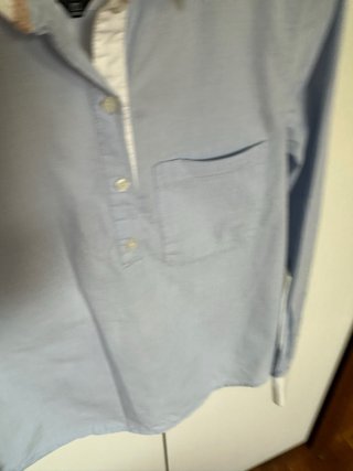 Camisa Bershka azul y blanca