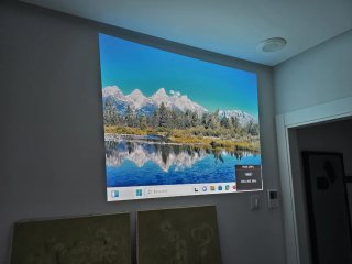 Proyector Optoma con poco uso.