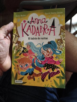 Anna Kadabra 18. El ladrón de varitas