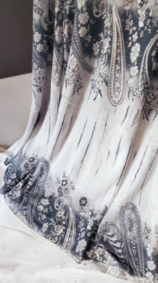 Vestito copricostume bianco e blu in viscosa
