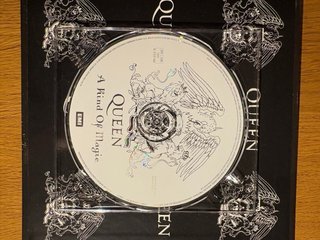 Queen - A Kind Of Magic Libro + CD