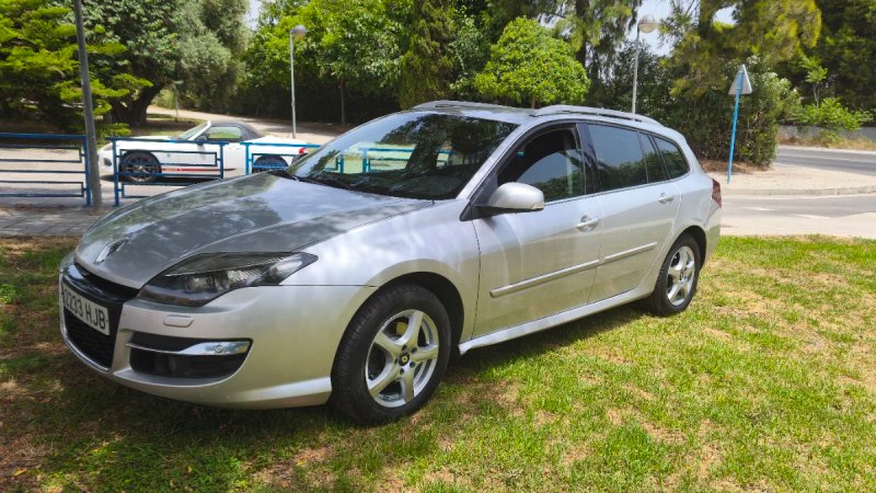 Renault Laguna 2013 - foto 1