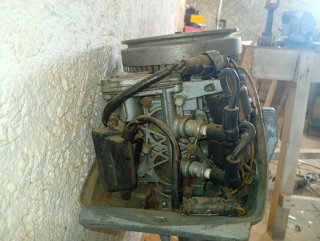 EVINRUDE eje largo y 6cv 2 t, 1978