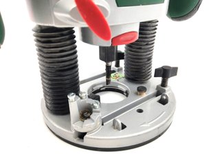 E1813304-0    Fresadora Bosch Pof 1200 Ae